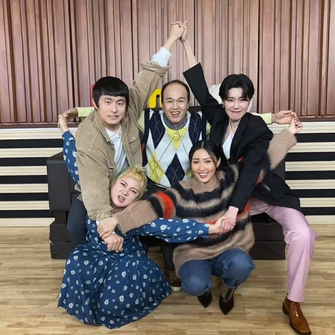 早前金光奎出演綜藝節目《我獨自生活》後,不少網友才得知他過去有段辛酸經歷。.jpg 早前金光奎出演綜藝節目《我獨自生活》後,不少網友才得知他過去有段辛酸經歷。.jpg