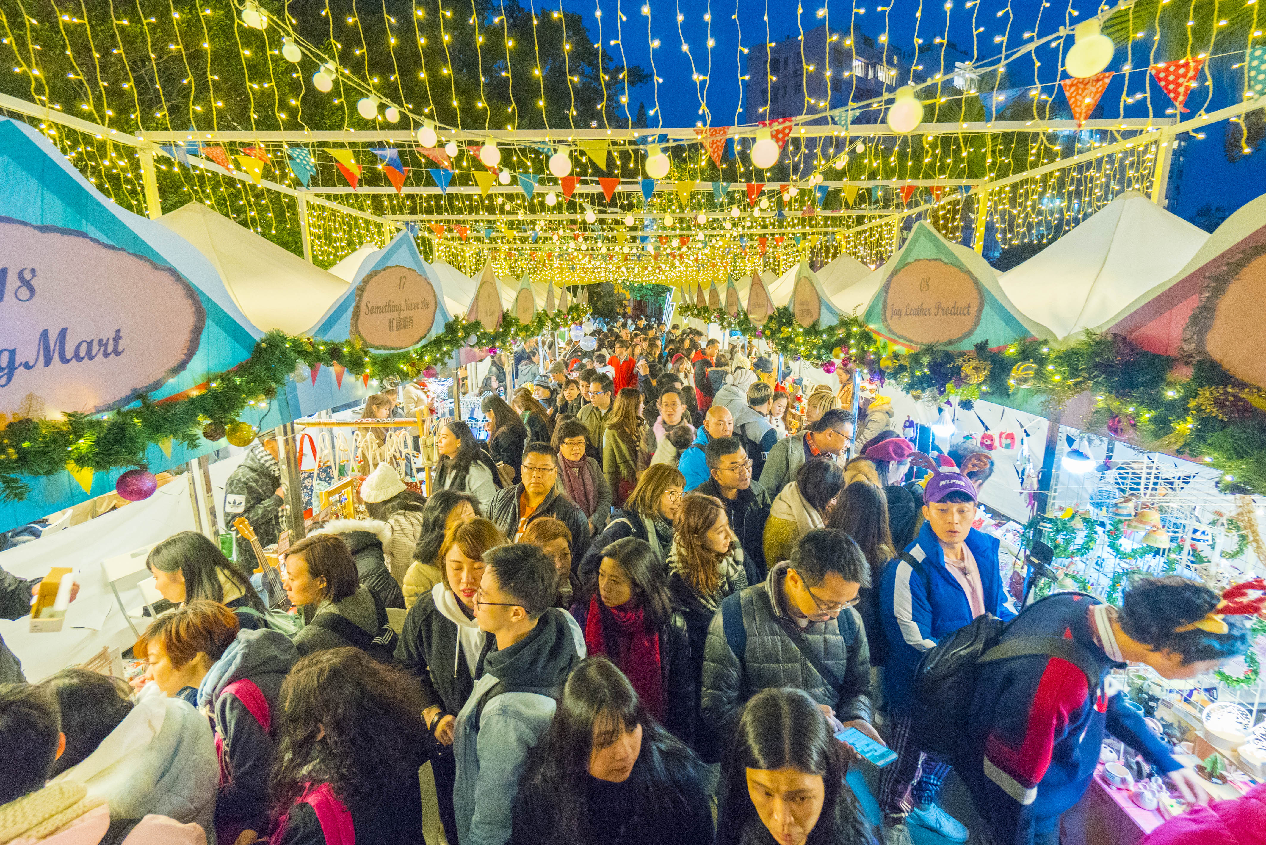 Stanley Plaza Christmas Market (3).jpg