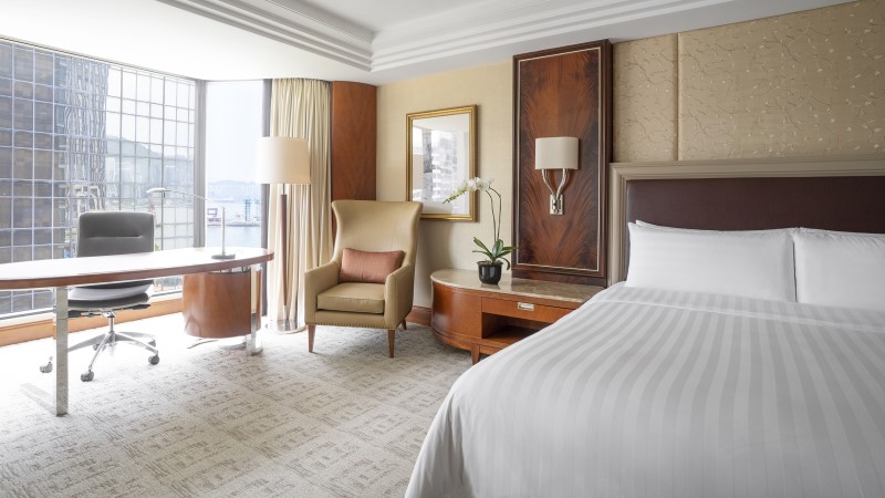 Deluxe Side Harbour View King.jpg