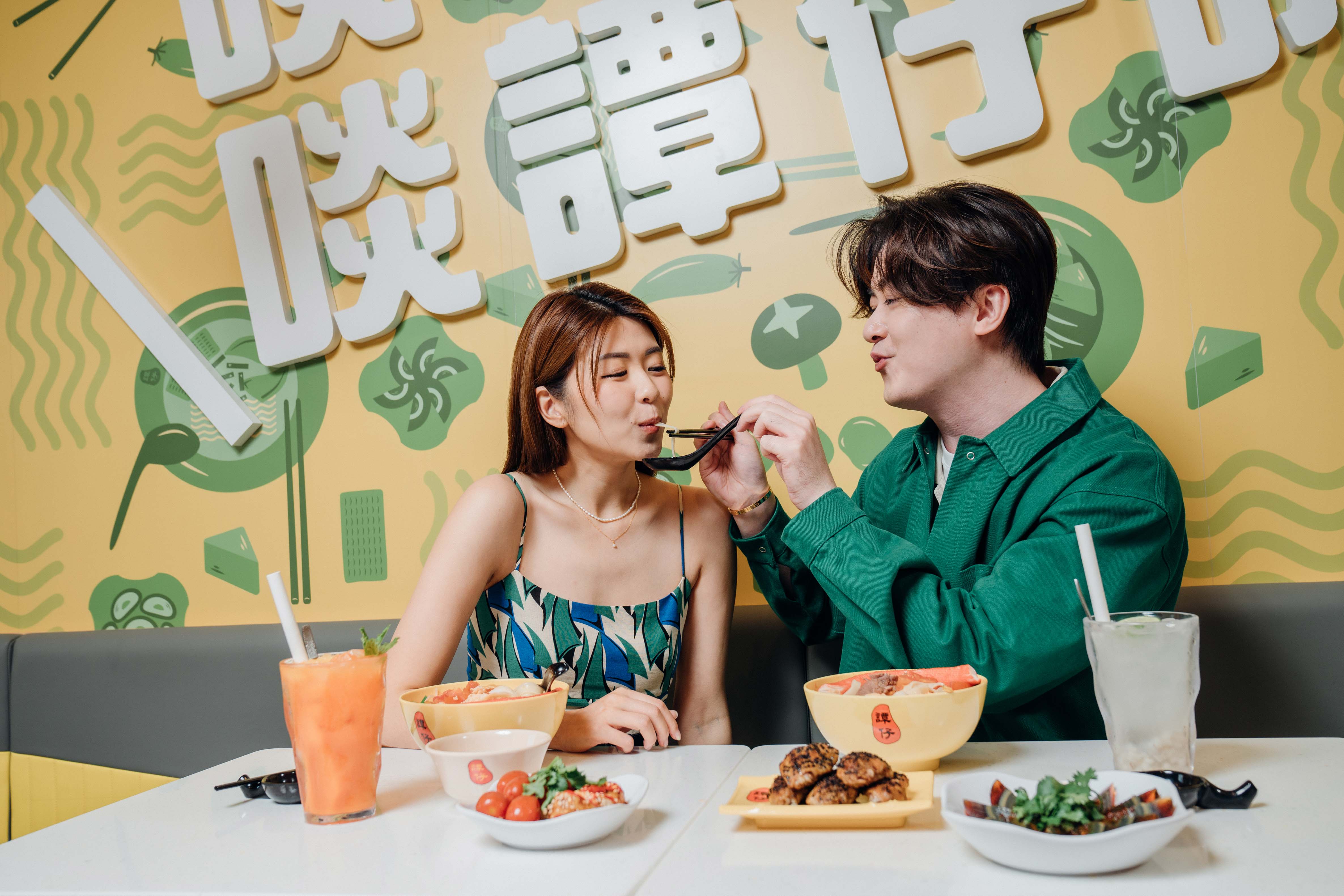 TamJai_Ken_Hillary_2.jpg TamJai_Ken_Hillary_2.jpg