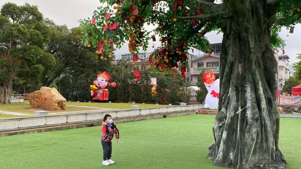 大埔林村許願節復辦 市民拋寶牒盼疫情快消失--