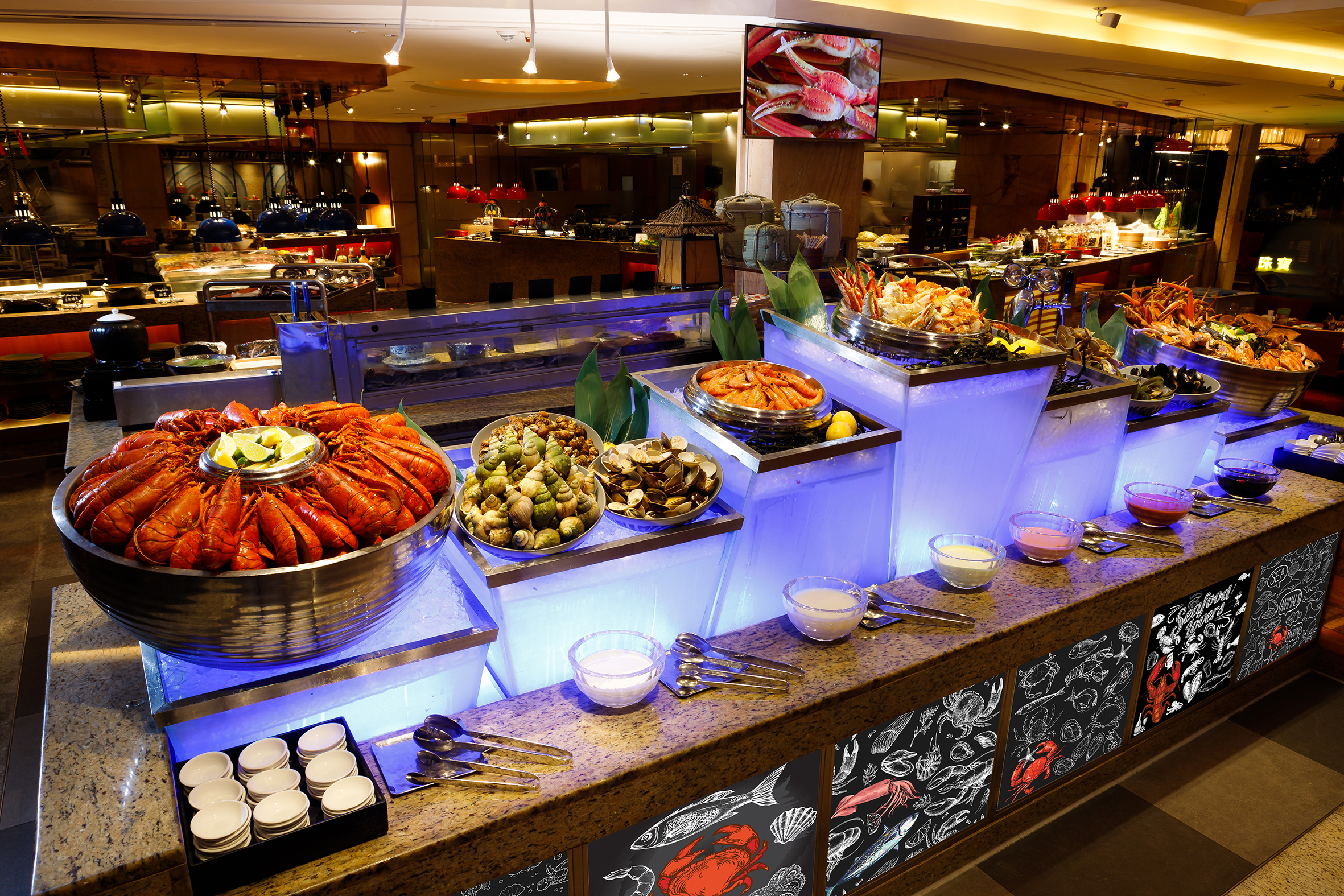 Seafood counter with blackboard 3M.jpg