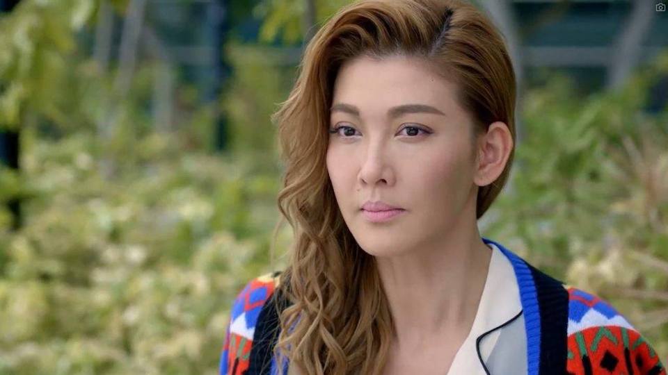 李彩華北上發展樣貌變「精緻」？未P圖近照流出網民直言：40歲未夠殘咗咁多 - 美人計 - 橙新聞