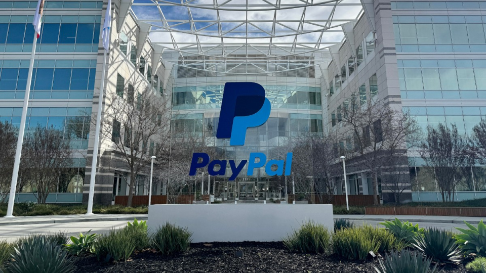 PayPal次季業績勝預期-調高全年增長預測-股價炒高8-6