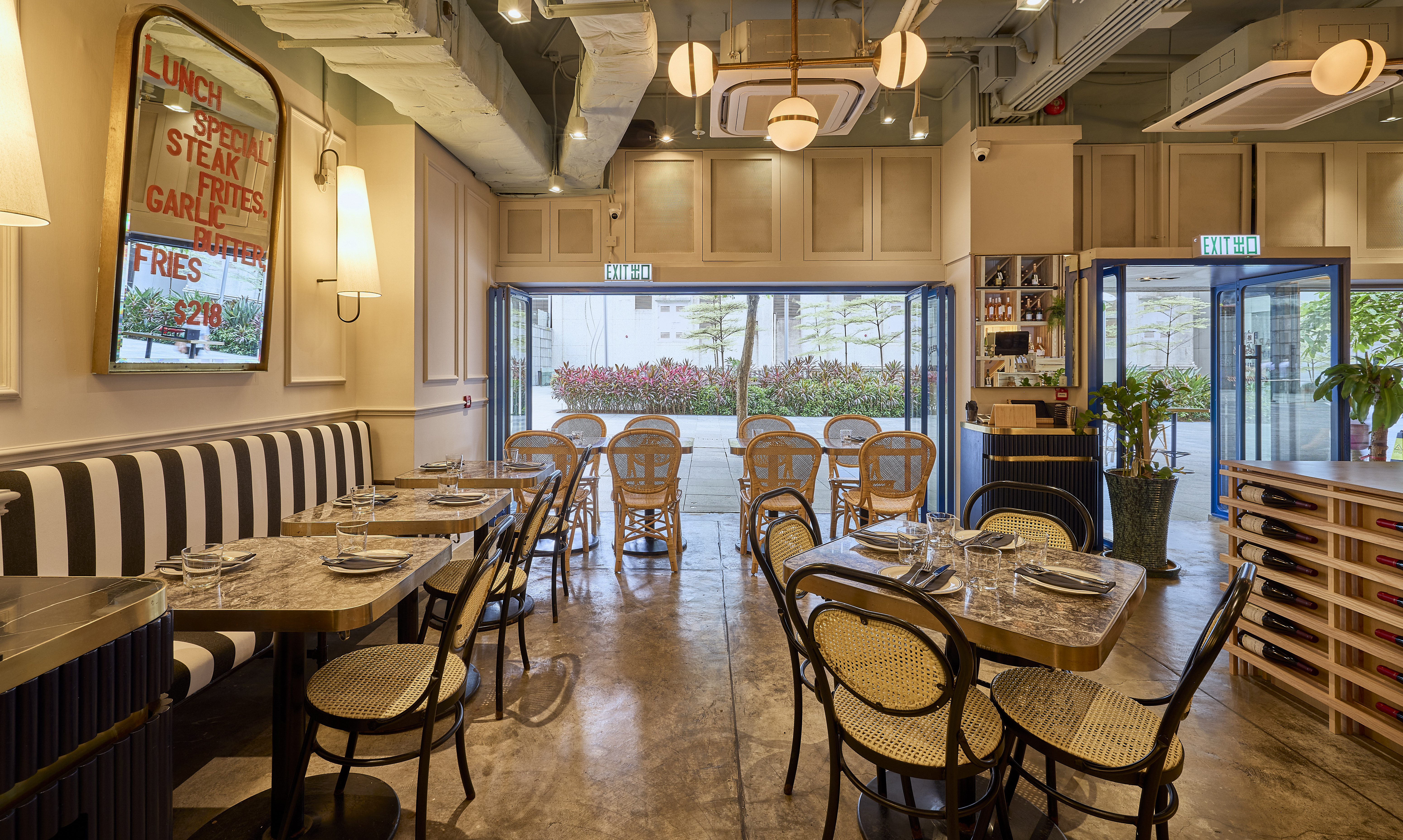 À Poêle Interior - Seating Area 2.jpg À Poêle Interior - Seating Area 2.jpg