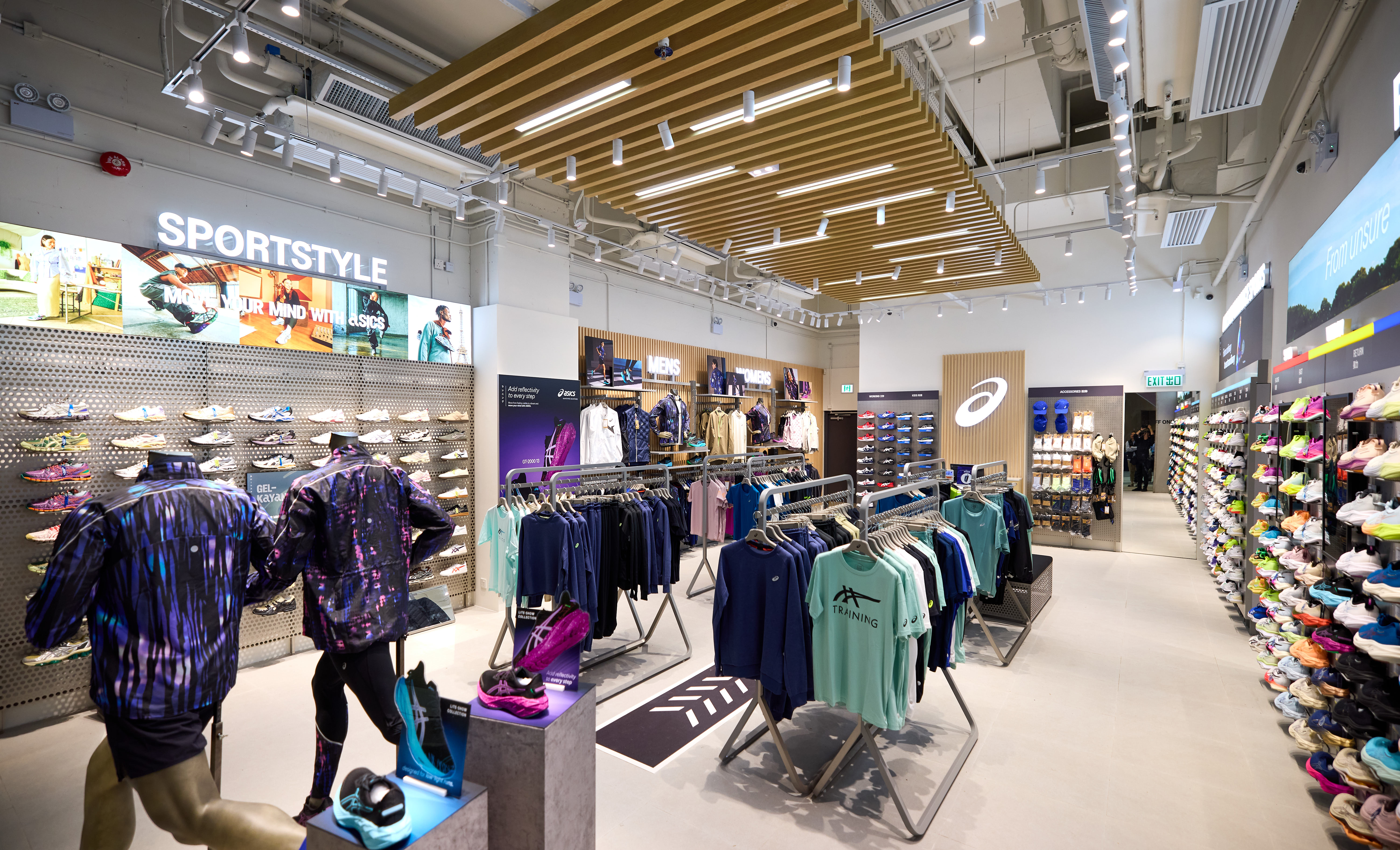 ASICS_interior.jpg