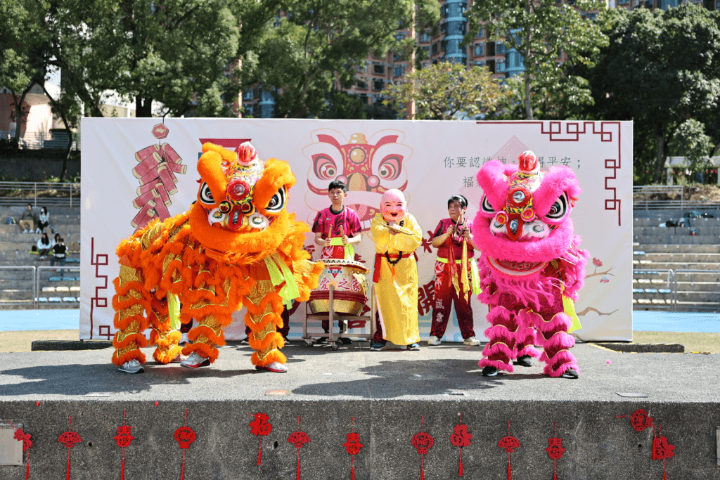 1_YMCA_.png 1_YMCA_.png