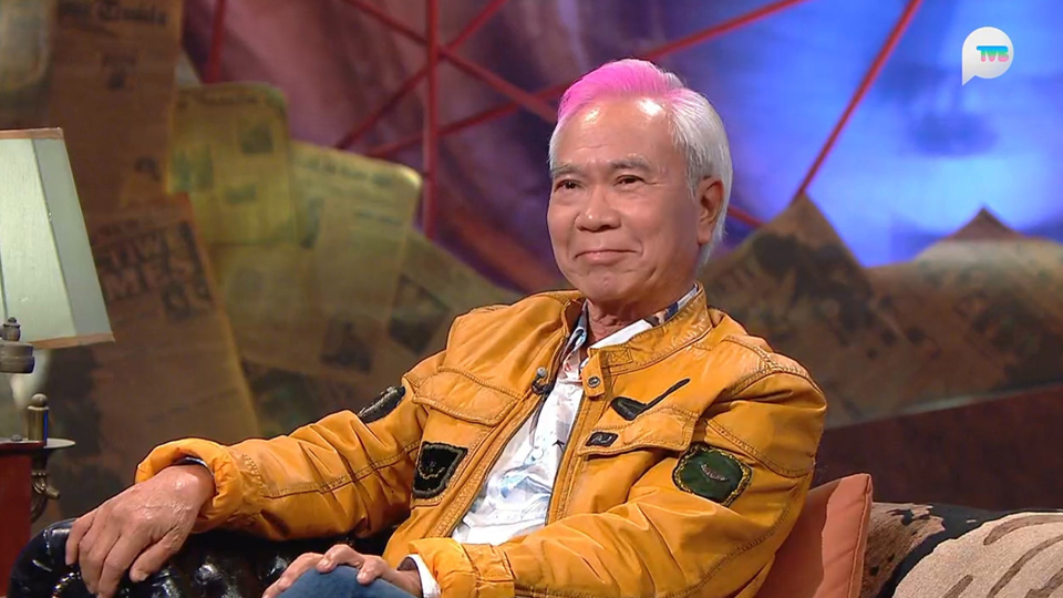 LEE.jpg