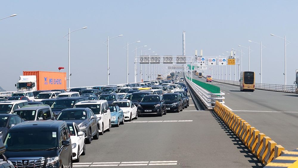 經港珠澳大橋由內地／澳門返港的跨境私家車會顯著增加.png
