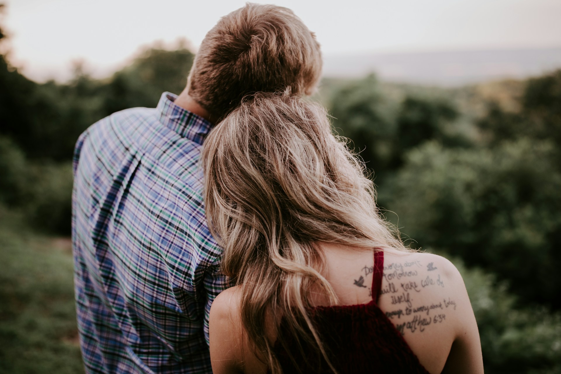 hannah-busing-xfKEy_6x4pw-unsplash (1).jpg