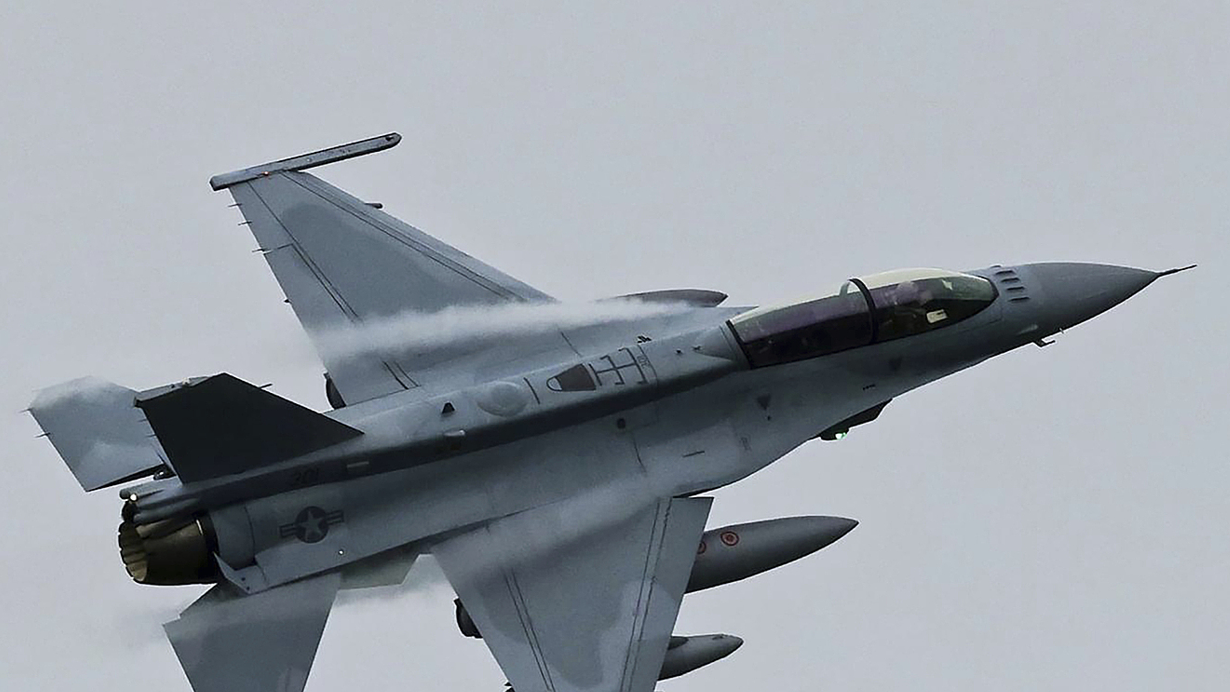 F16戰機.png