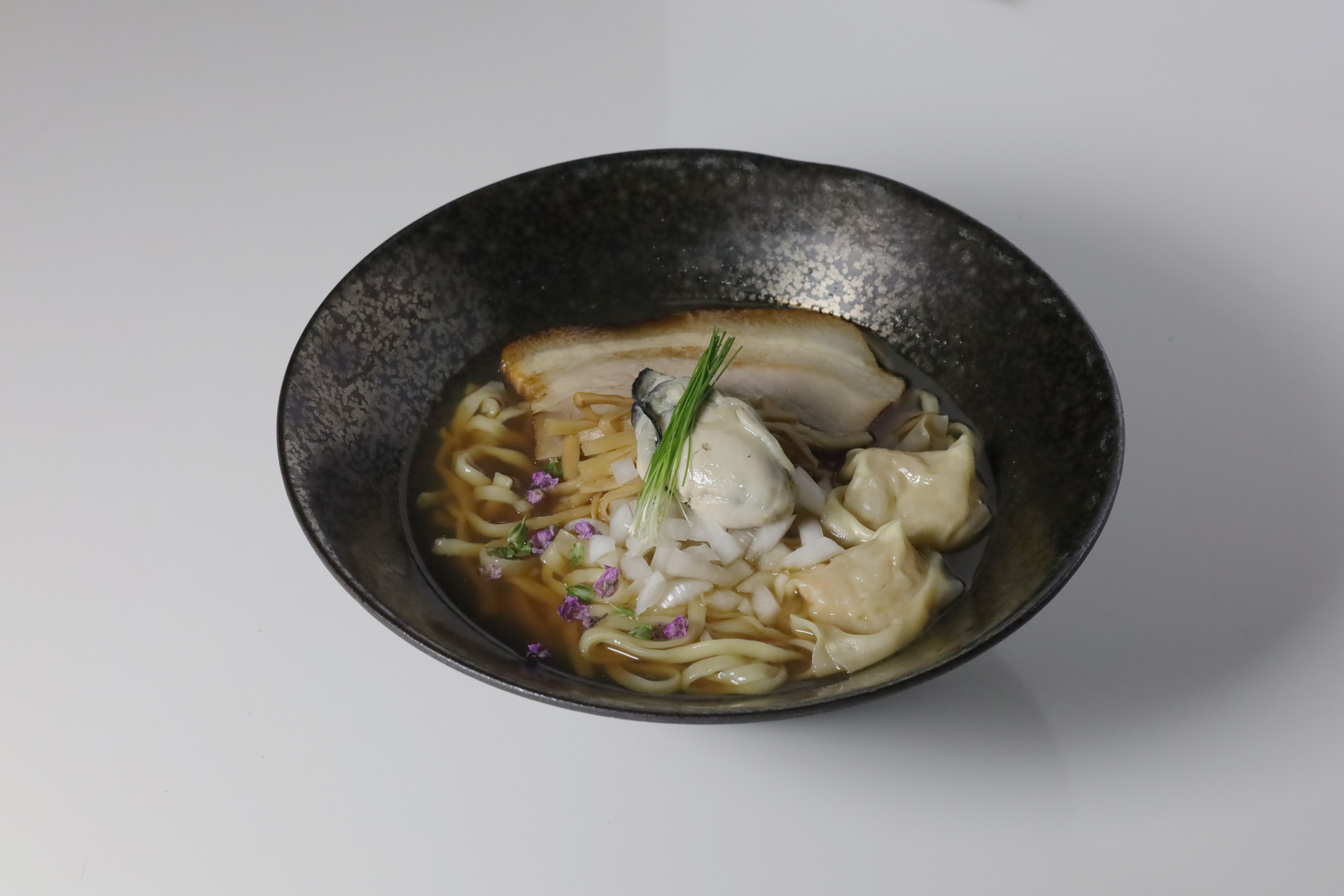 牡蠣清湯拉麵 「ikasu」($138).jpg