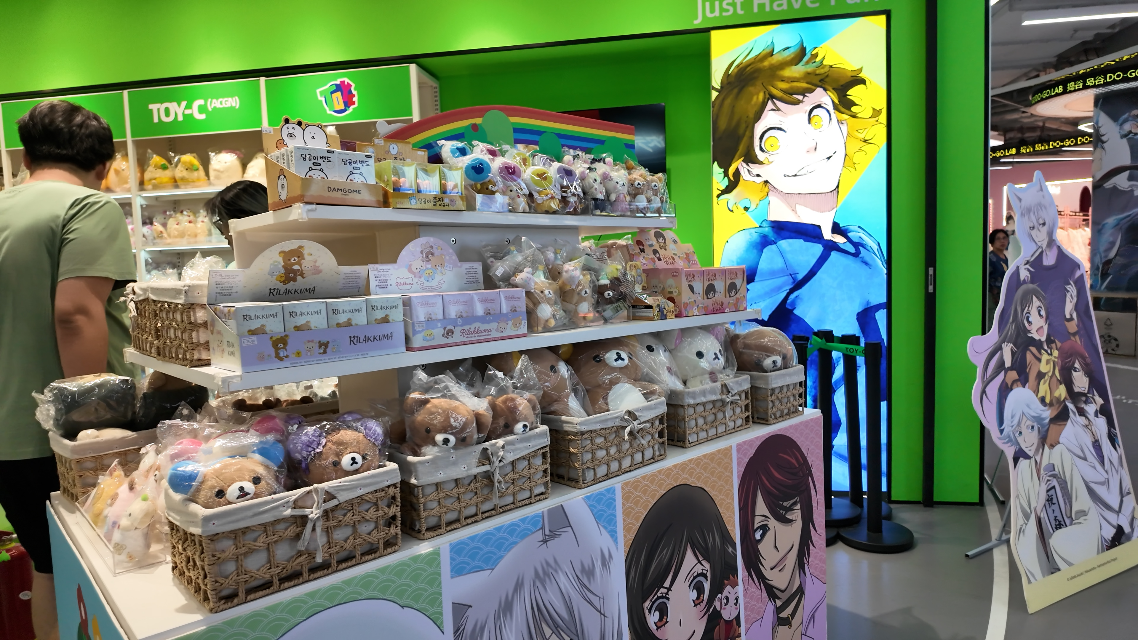 bite.00_10_19_31.Still019.jpg bite.00_10_19_31.Still019.jpg