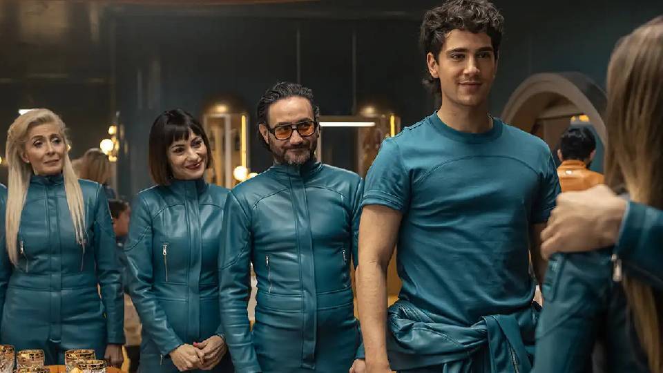 06.jpg 打風煲劇推介10部Netflix上架新片-金高銀新劇-妳和其餘的一切---Wednesday-新部曲