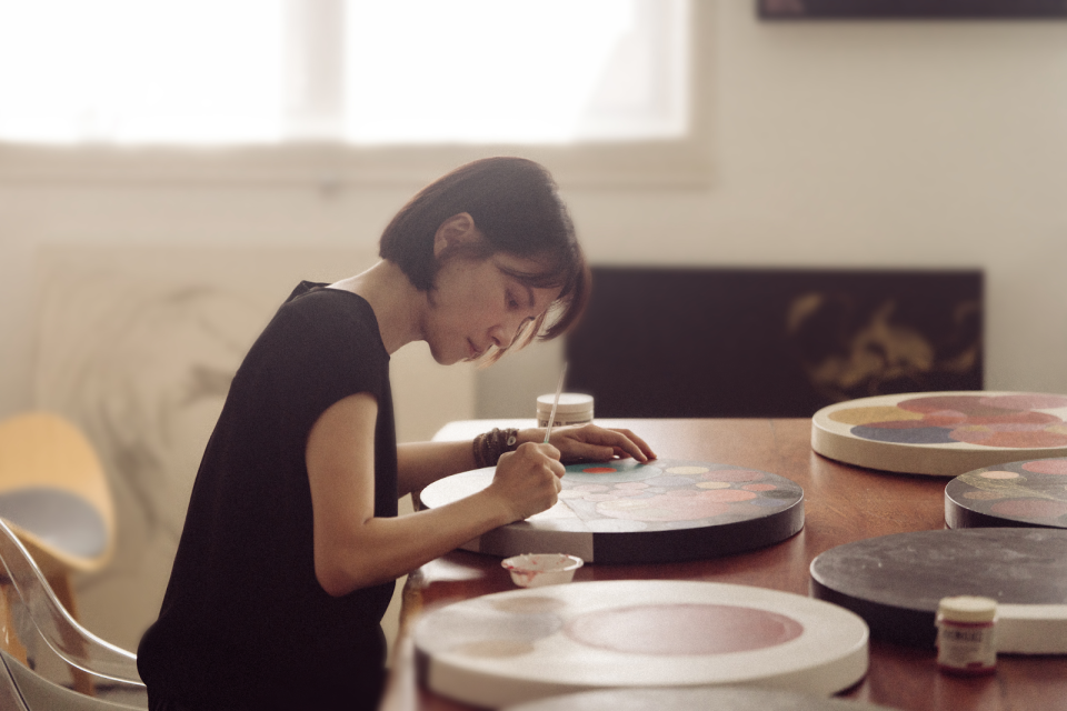 金馬影后李心潔將首次來港舉辦個人藝術展 以港式甜點喚起童心記憶   原文鏈接：金馬影后李心潔將首次來港舉辦個人藝術展 以港式甜點喚起童心記憶                          AI播報