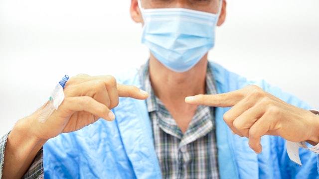 屯門醫院完成全港首宗磁波刀治柏金遜-無創療程即時改善手震