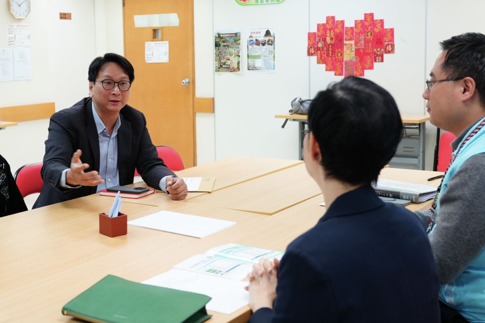 宏福苑五級火-何永賢與宏志閣業主會晤-稱不少冀當局收購業權