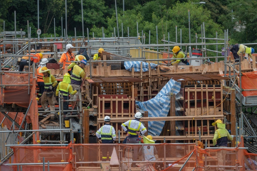 宏福苑五級火-特區政府擬修例推地盤全面禁煙-勞工處-正與業界商討指引