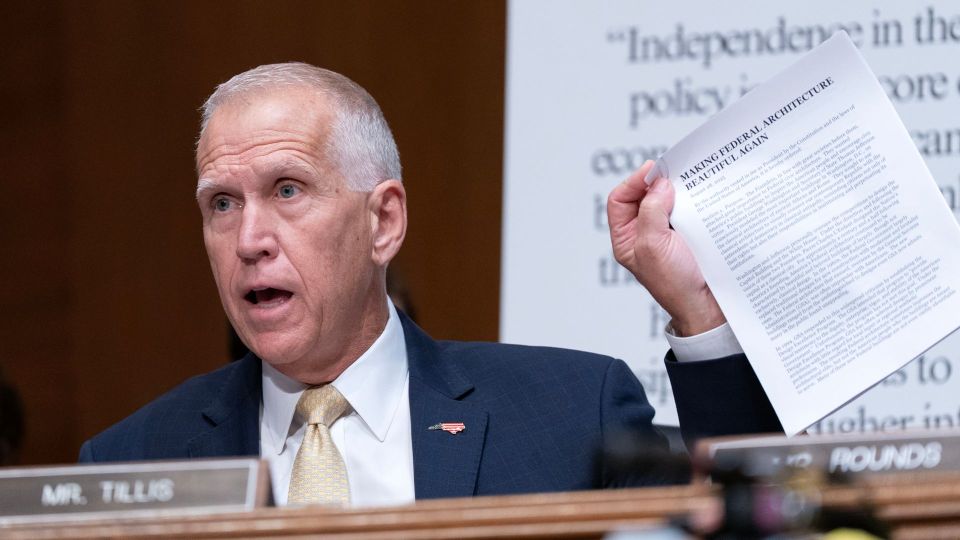 聯儲局主席丨鮑威爾刑事調查結束-美關鍵參議員-開綠燈-撐沃什提名