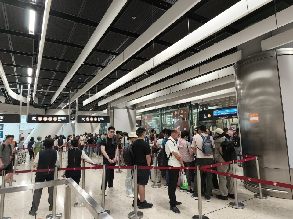 五一黃金周-交通服務加強-高鐵香港段日增26班列車-港鐵金巴等加班次