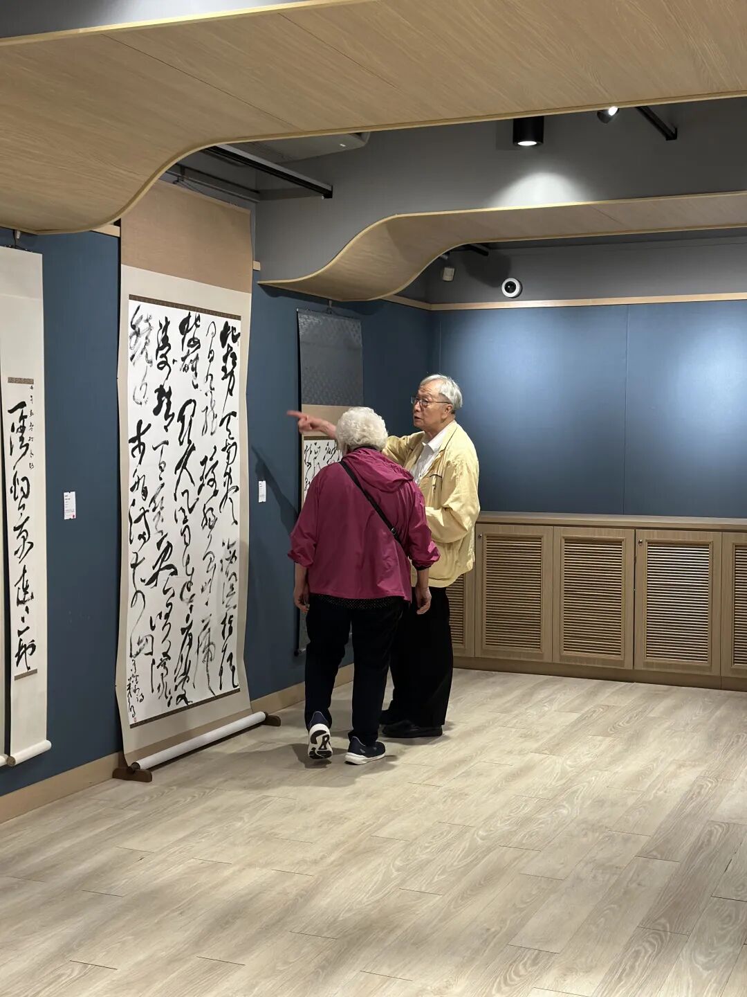集古齋展出十位五十年代草書名家作品-呈現當代書法筆墨風格