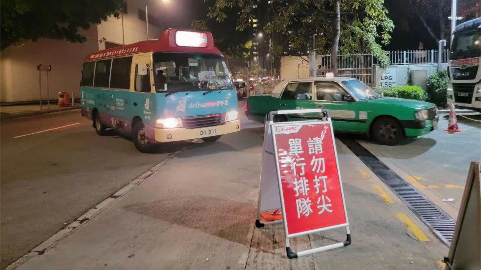 當局周日起向的士小巴及保姆車-提供每公升0-5元液化石油氣燃料補貼