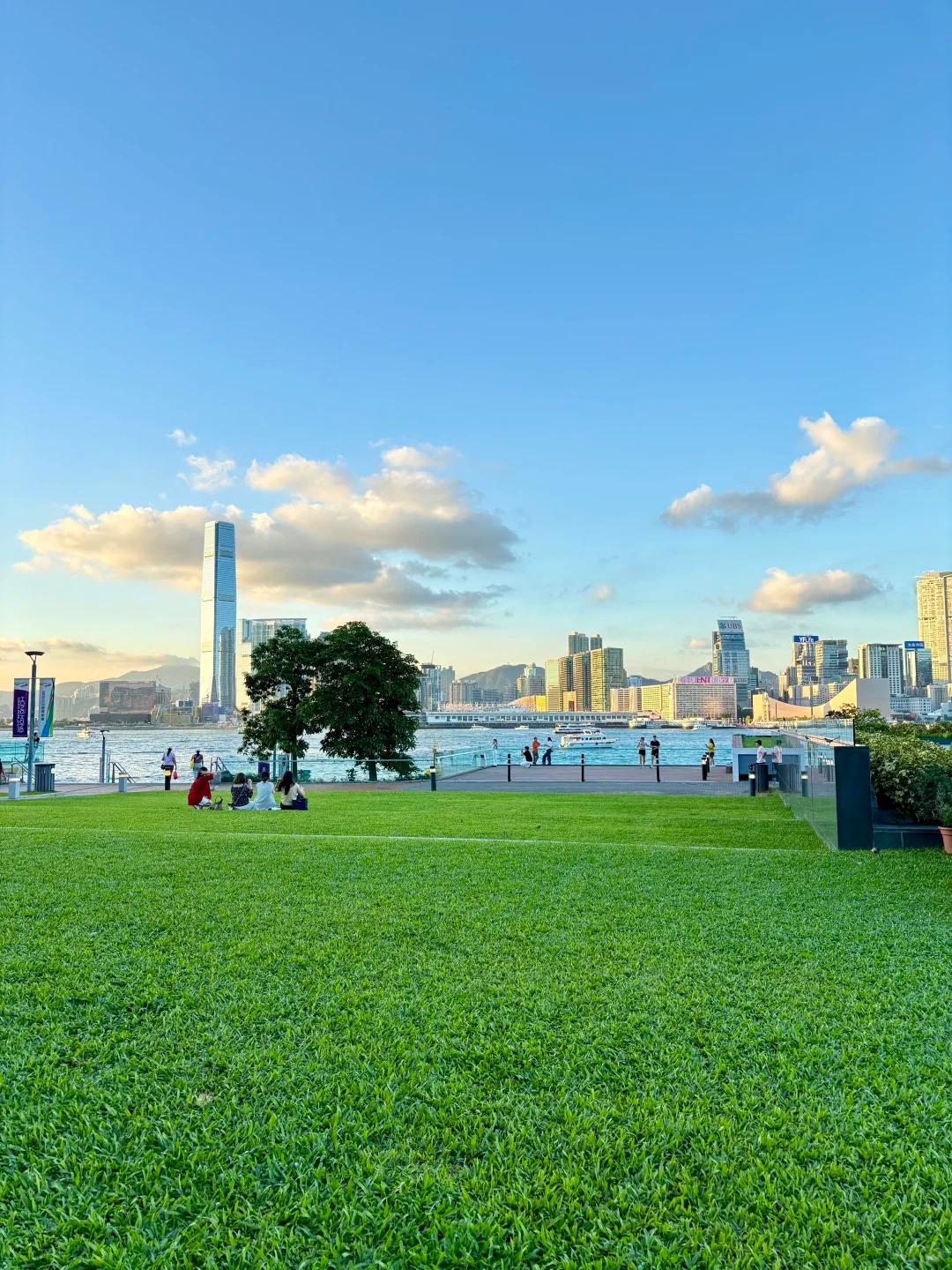 香港10大免費野餐好去處---迪欣湖-香港最高野餐公園-附交通與周邊玩樂懶人包