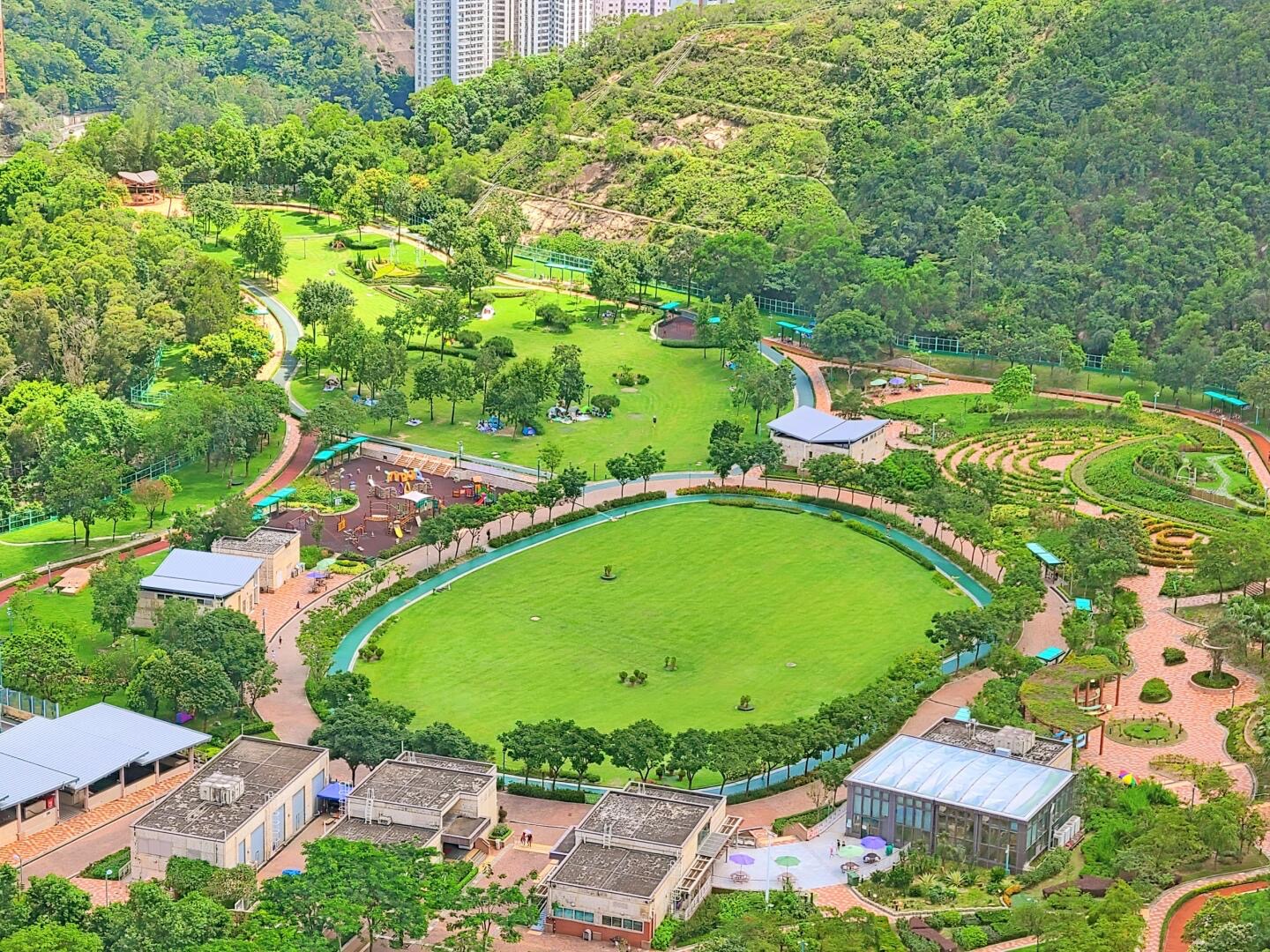 香港10大免費野餐好去處---迪欣湖-香港最高野餐公園-附交通與周邊玩樂懶人包