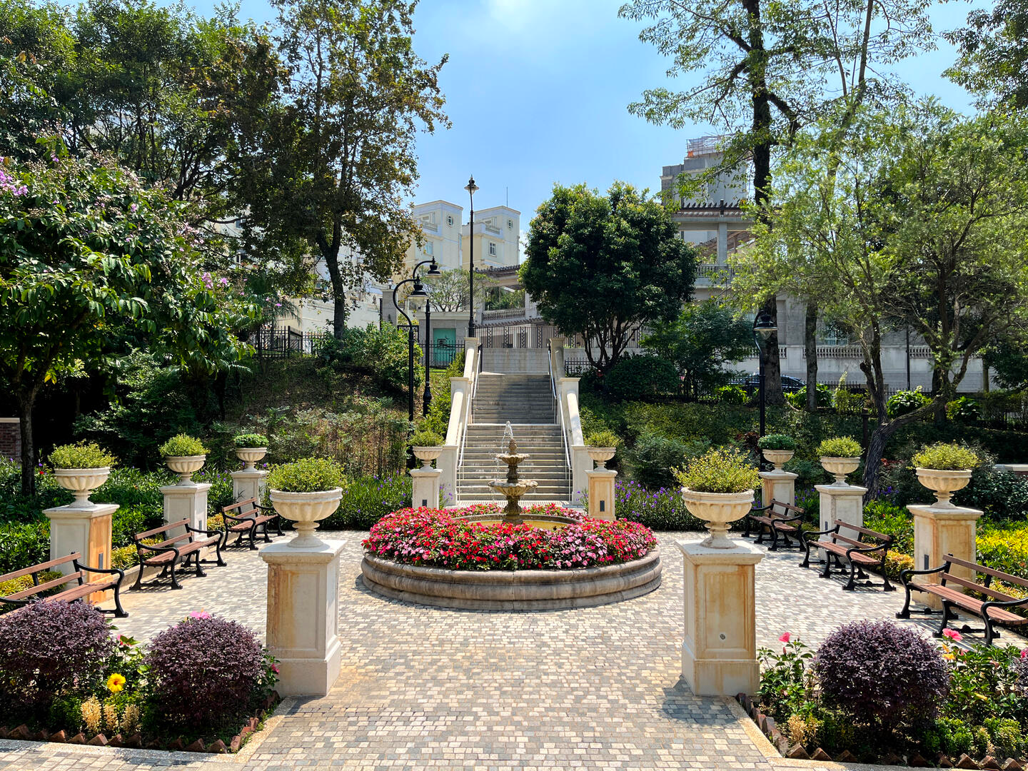 香港10大免費野餐好去處---迪欣湖-香港最高野餐公園-附交通與周邊玩樂懶人包
