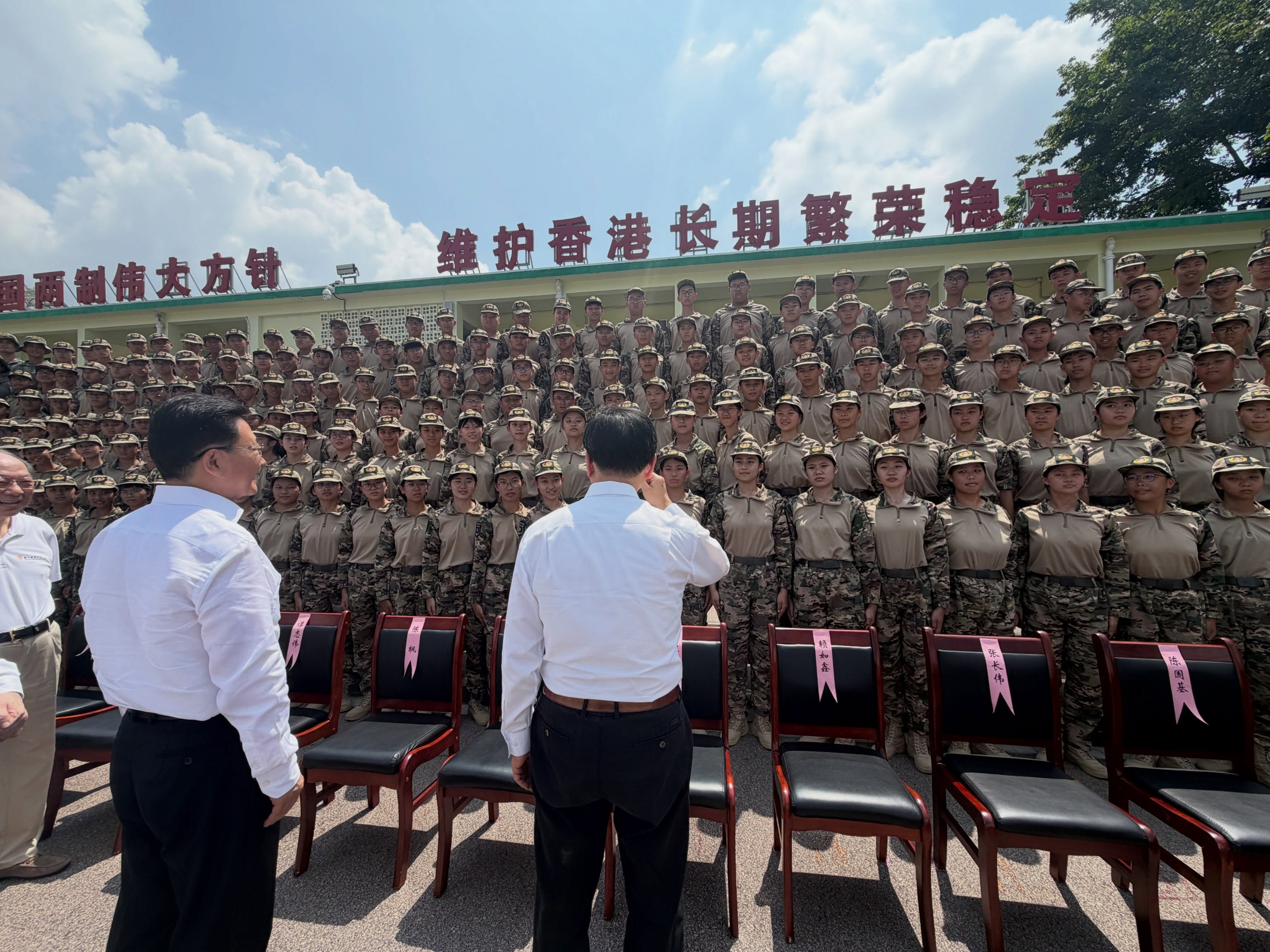 政情-長子參加軍事夏令營變成熟堅強-霍啟剛-為佢感到驕傲