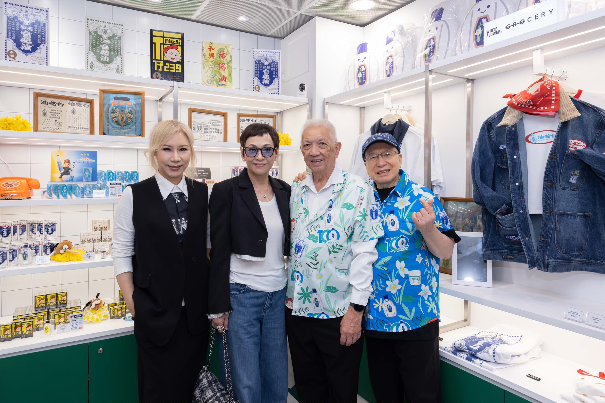 港鐵續寫-香港故事--白花油期間限定店進駐香港站