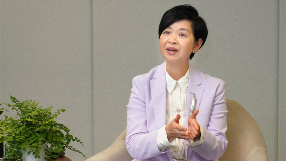 宏福苑-李家超率官員鞠躬道歉-何永賢請辭已獲接納