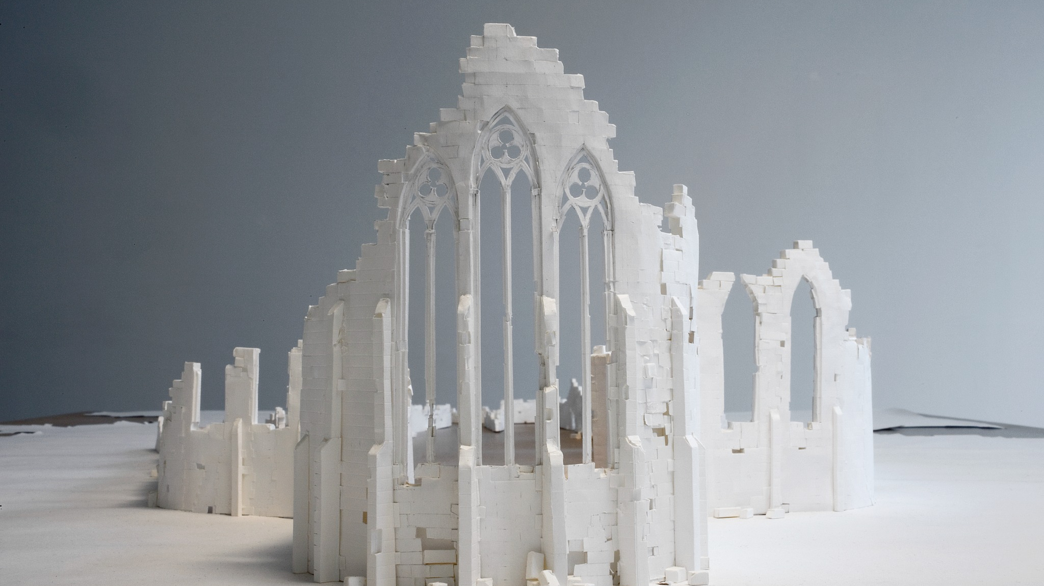 周遊藝術｜丹麥藝術家Peter Callesen的立體紙雕建築 平凡A4紙也可以打造傑作！