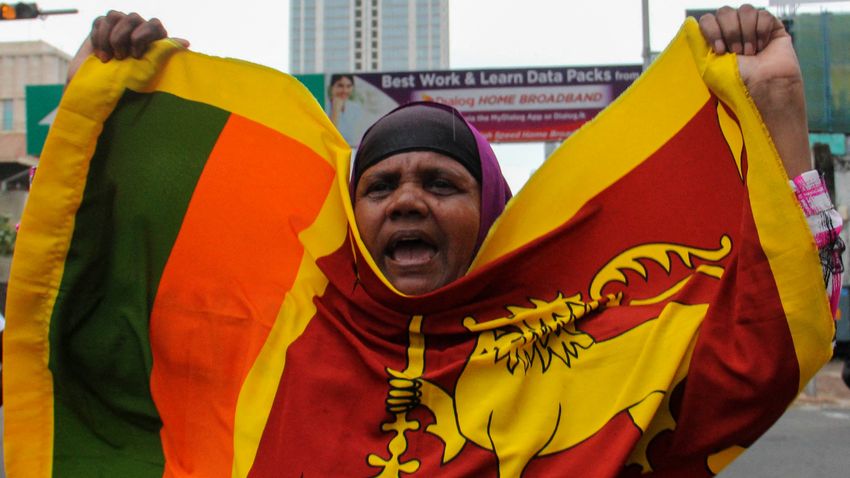 斯里蘭卡自1948年以來首陷債務違約 警告未來數月通脹率飆至40%