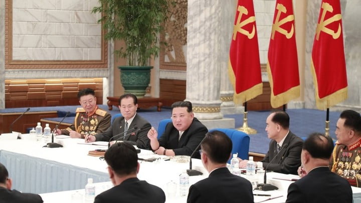 北韓中央軍委擴大會批准「加強戰爭遏制力」　分析稱或部署戰術核武