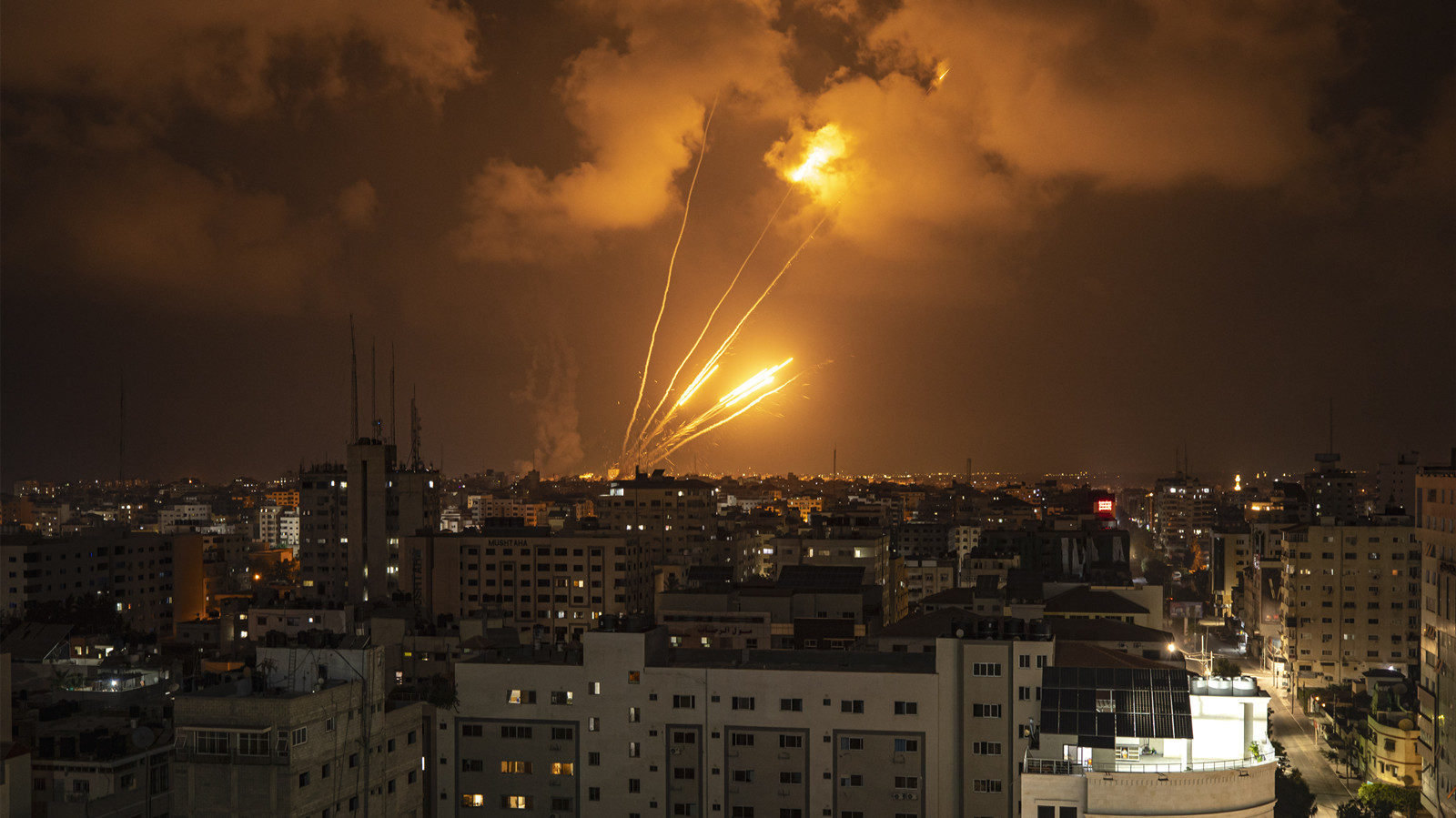 以巴衝突｜以軍持續空襲加沙地帶　伊斯蘭聖戰組織發射火箭還擊