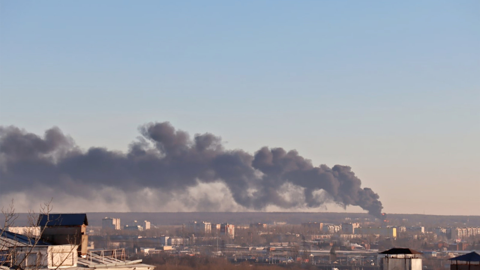 俄烏戰爭丨烏無人機深入俄境攻擊機場　釀三死兩軍機損毀