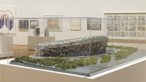 藝聞｜M+獲著名建築事務所Herzog-&-de-Meuron捐贈北京「鳥巢」設計模型