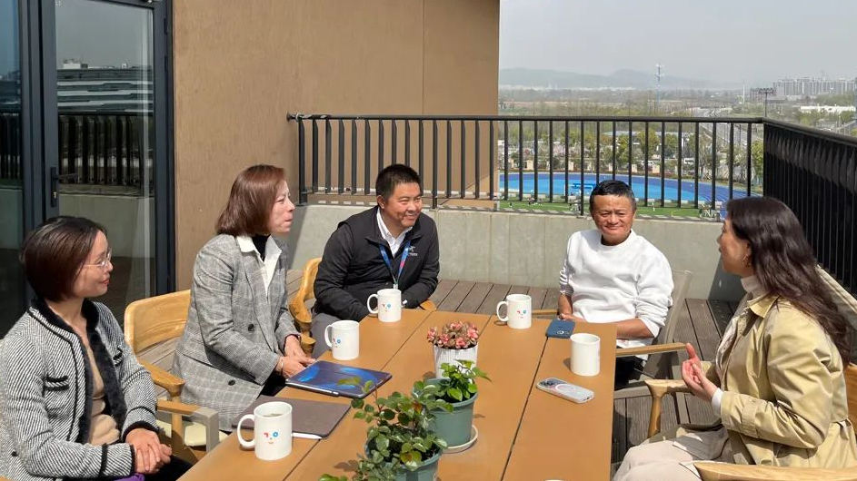 有片｜馬雲杭州談ChatGPT：已對教育帶來挑戰　要用人工智能去解決問題