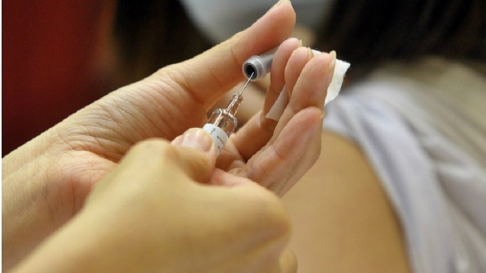 參考世衛新冠疫苗指引　專家委員會倡高風險群組再打一針