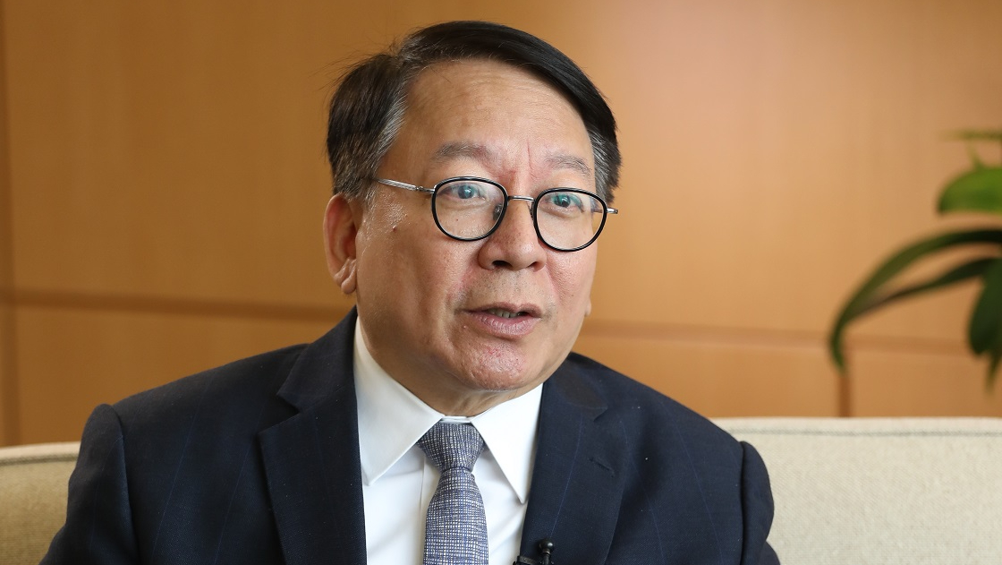 陳國基：延回鄉證有效期屬史無前例　市民應在年底前盡快換證