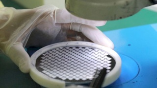 外交部-堅決反對美方擬加徵中國半導體關稅-若一意孤行將反制