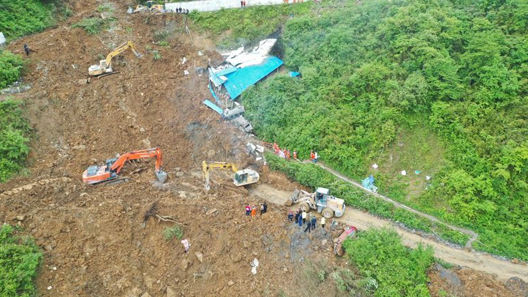 四川樂山發生山體垮塌　已致19人遇難