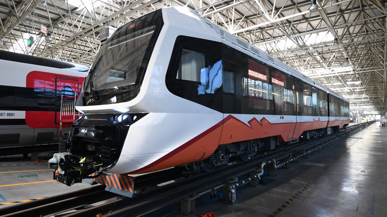 中國出口阿根廷首輛新能源輕軌列車下線　可智能人臉識別解鎖