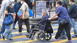 照顧者資訊網11月推出-勞福局冀高危個案由熱線回應
