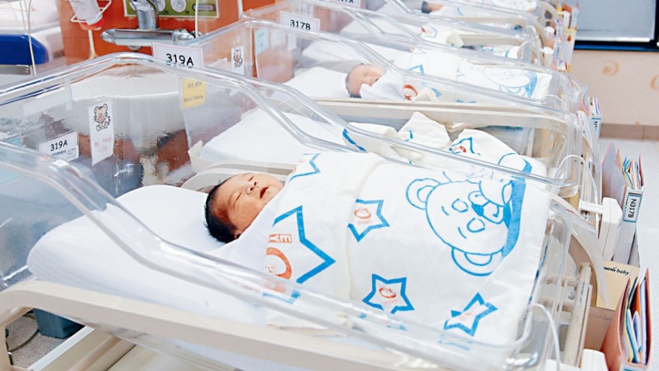 新生嬰兒獎勵金｜特區政府：截至9月底已向逾2.58萬人發放　涉款共5.2億元