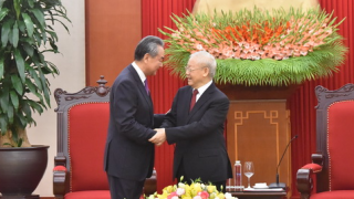 王毅訪越晤越共中央總書記阮富仲-讚賞越方把對華關係作為外交頭等優先