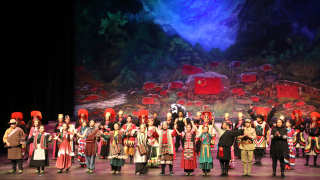 民族歌舞劇-天邊格桑花-香港首演-過千觀眾動容-富新意且具時代氣息