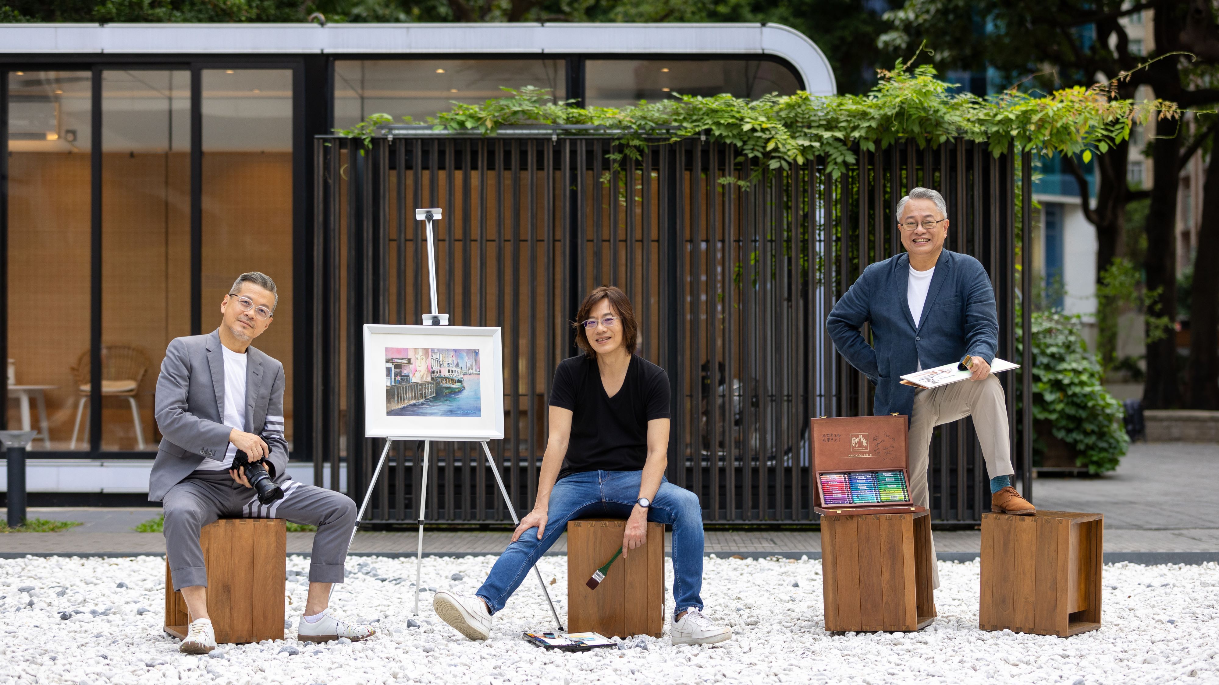 油街實現「山水再築城」聯展 用水彩與攝影重構香港