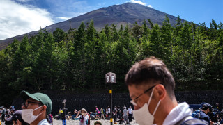 日本小鎮用屏障遮擋富士山-打卡點-----當地居民稱已厭倦遊客攝影
